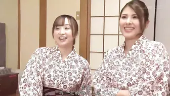 SDMUA-024 嘿，性感的美女，要不你只裹着条浴巾偷偷溜进男浴室，让男顾客们好好享受一番？超级硬核  #あきばもも #秋叶桃 #きみと歩実 #君户步实 #兼咲みゆ #金崎美优