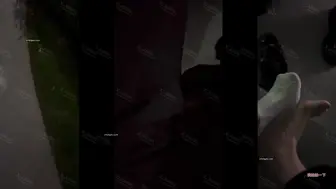 挑战让陌生保安哥哥射我脚上