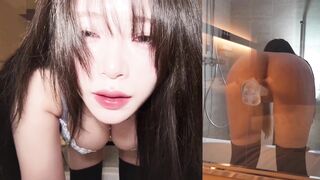 等了好久终于来了！玻璃隔着的假屌自慰神作，前后双视角清晰可见， 全程露脸高潮喷水！ #Ycancan