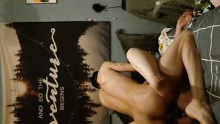 国内高清自拍，美女同事喝醉了，直接拉回去睡了