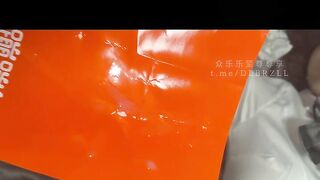 重口警告！妹妹的精液食物吃播「Jojo九九」定制群资源《你好篇》高中毕业到哥哥城市上大学，那时候还不知道哥哥在拍我并“加料