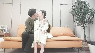 3000块约炮，连衣裙极品大圈外围女，口交大鸡巴，房间内随意抽插，浪荡呻吟，真刺激